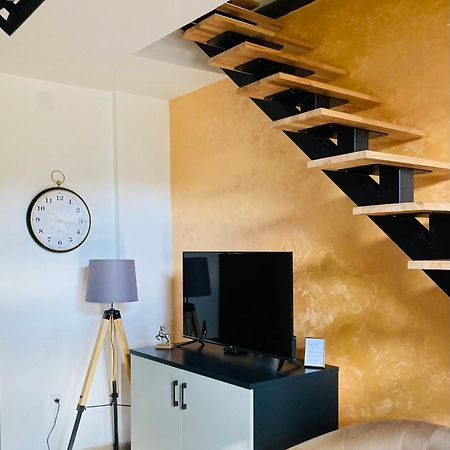 Enjoy Gardos Apartment Belgrad Exterior foto